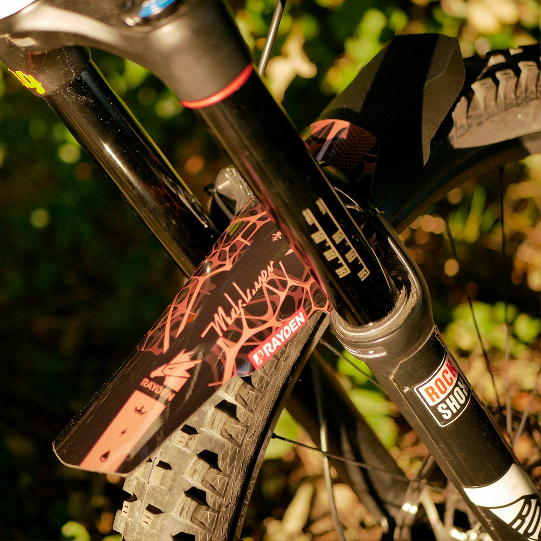 Manta rayden cutting edge of mudguard protects you with style !